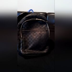 Louie Vuttion backpack 🎒 needs new